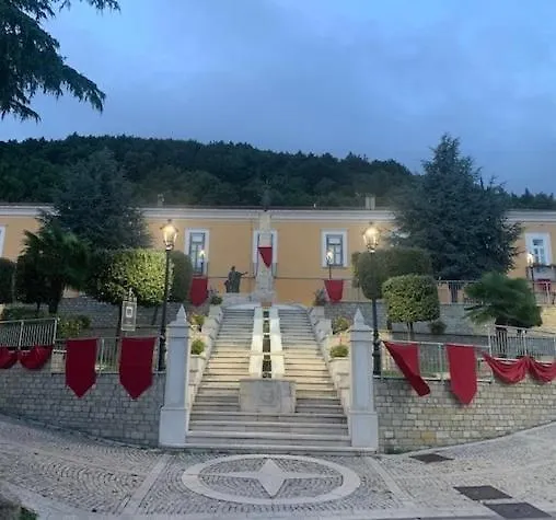 Фото Guest House Il Palazzo Marchesale Carife