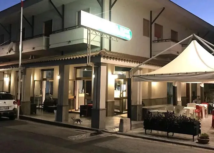 Lanterna Verde Torre Orsaia képek