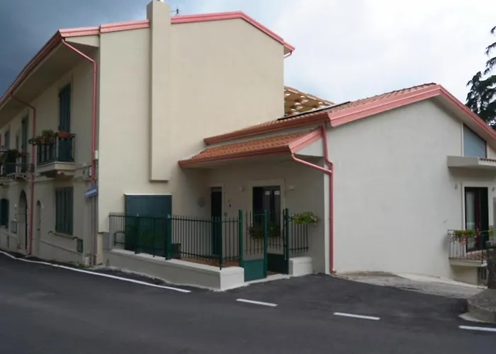 foto di Casina Rosina Villa Forchia