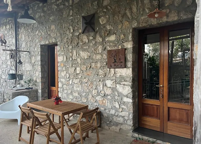 La Petra Villa Vico Equense képek