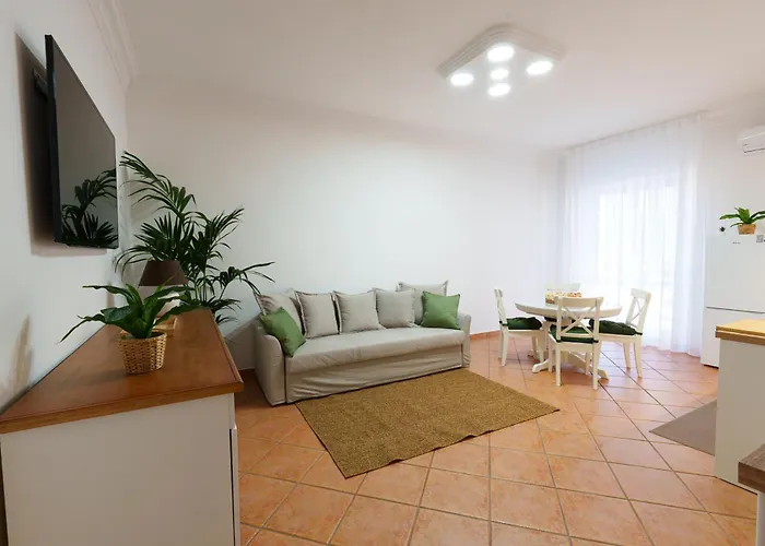 Photo de Villa House Marisa 5 Minutes From The Airport à Casoria